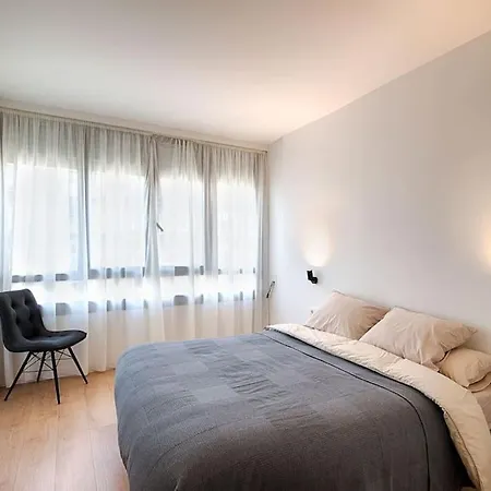 Center Apartment *