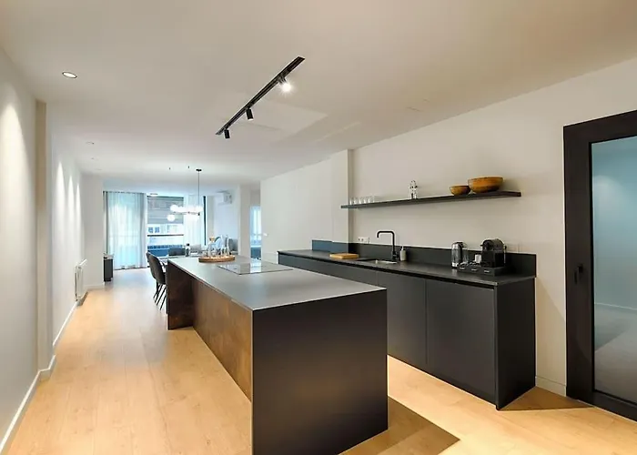 Apartment Center *